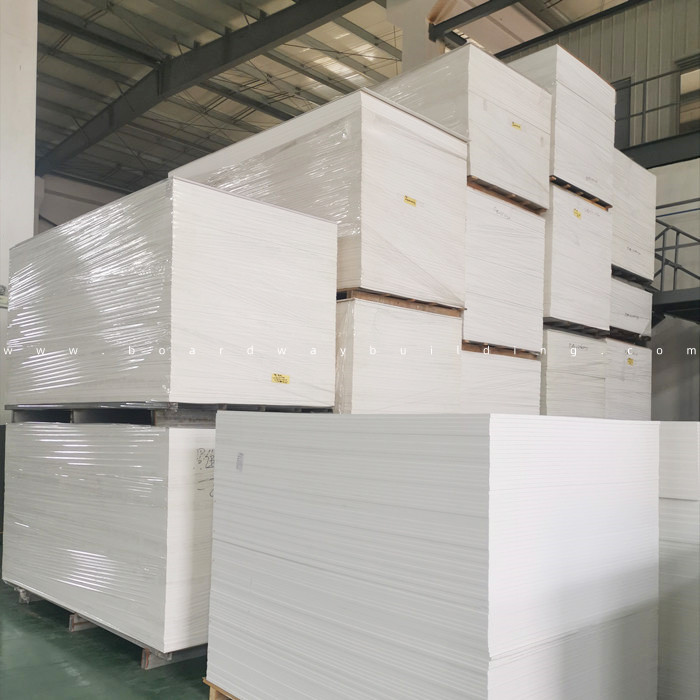 PLANCHA PVC ESPUMADO / SINTRA / TROVICEL 2 MM 1.22*2.44 MTS COLOR BLANCO 0.50 DENSIDAD (MEDIA) (C15)